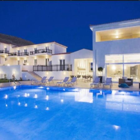 Ammos Suites プラティ エクステリア 写真